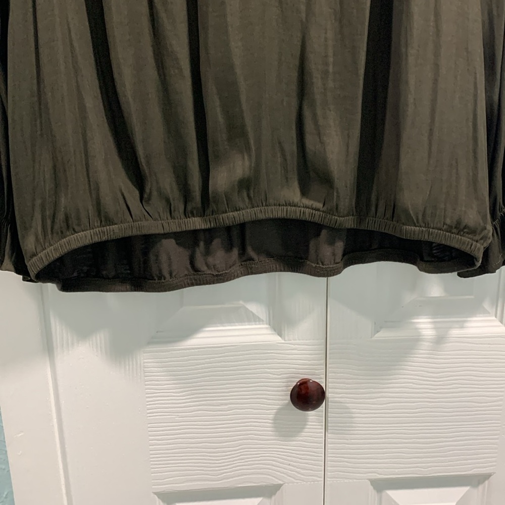 Green Longsleeve ACOS&A Blouse - Picture 12 of 12